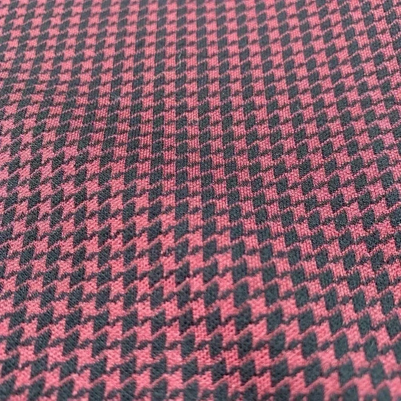 LOFT Houndstooth Tunic Shift Knit Dress Short sleeve Ruffle Neck Burgundy Size 6 - Picture 8 of 14